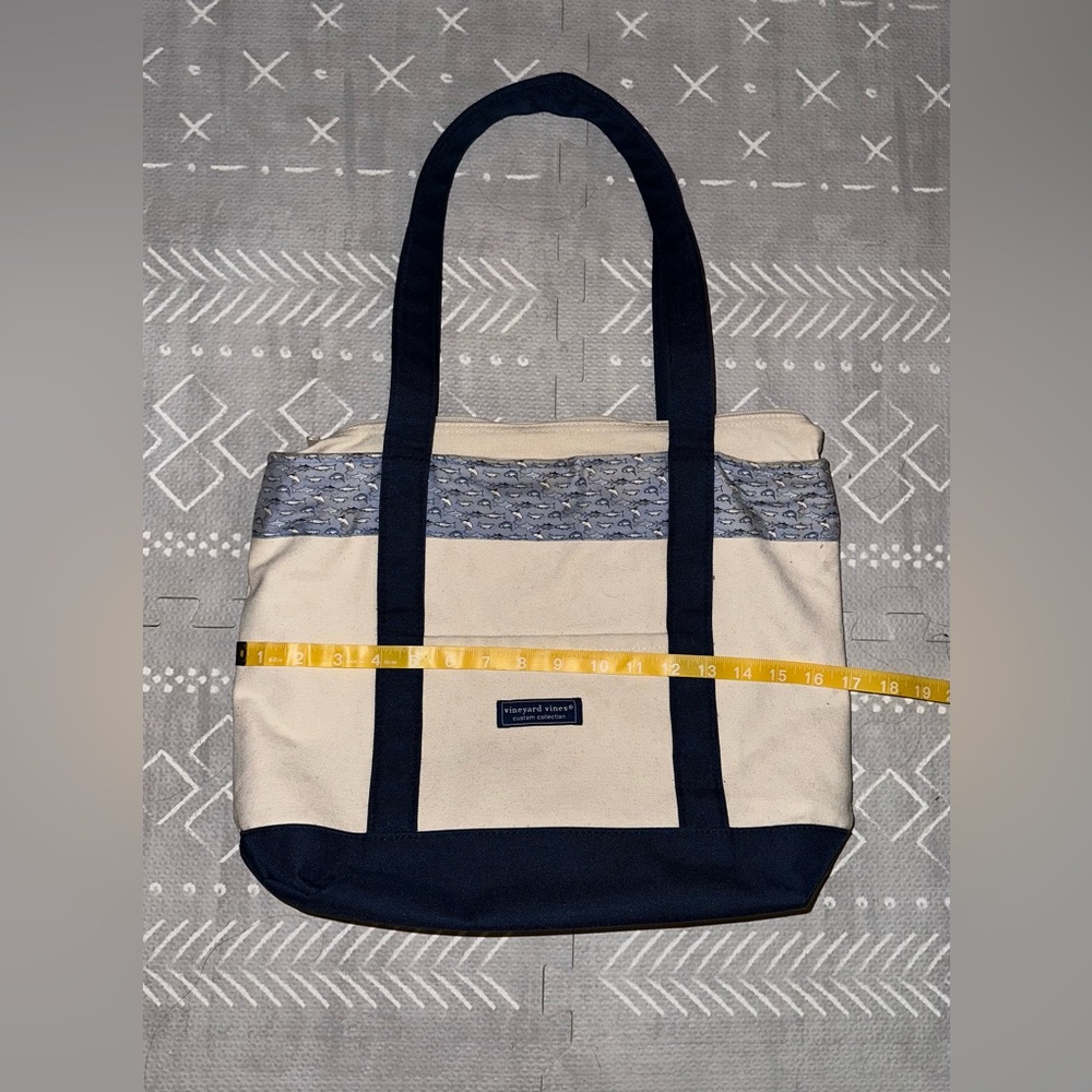 Vineyard Vines Custom Collection Tote Bag- Canvas and Navy with fish - Picture 2 of 5
